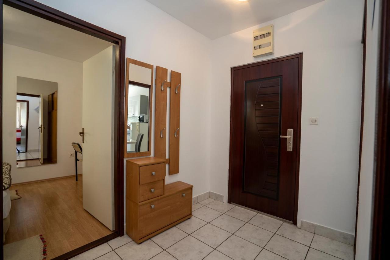 Apartman Curcic Knin Dış mekan fotoğraf