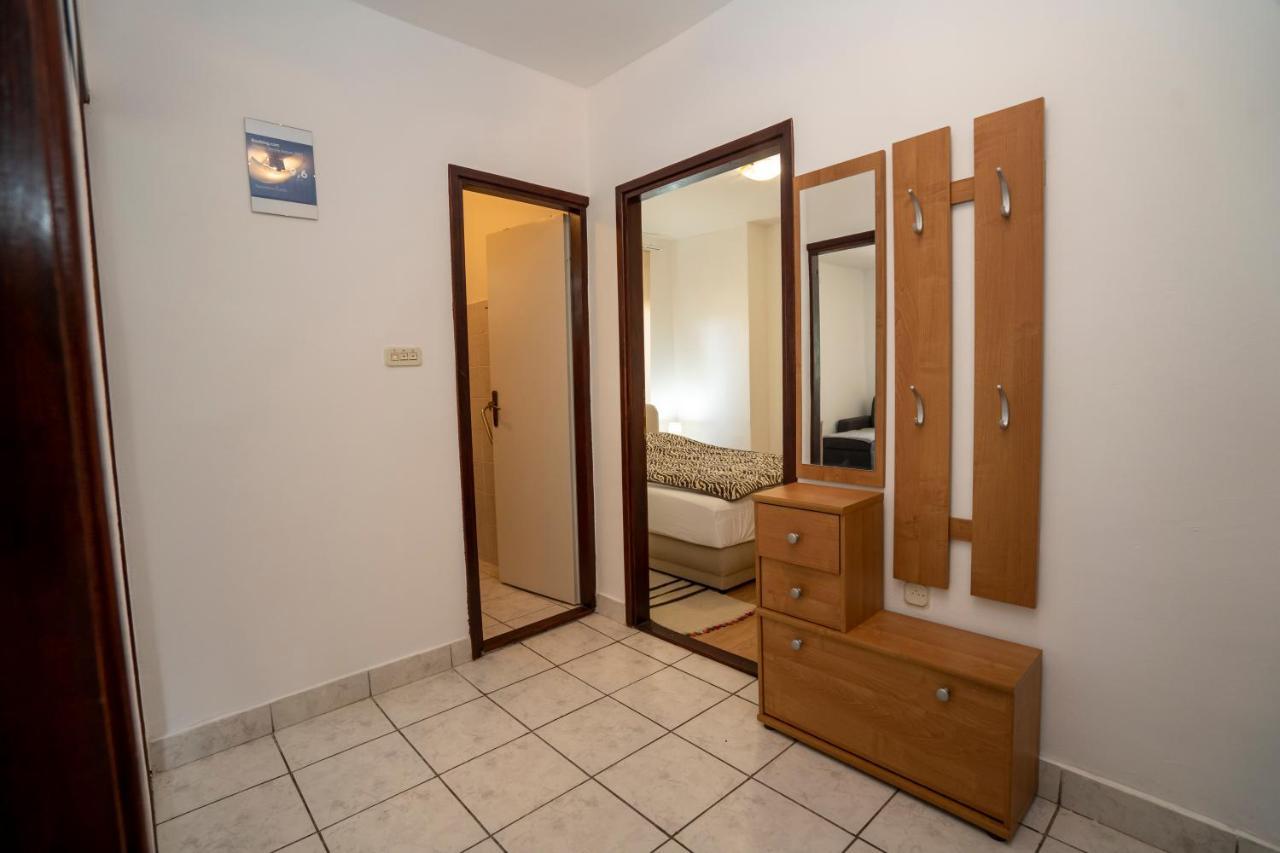 Apartman Curcic Knin Dış mekan fotoğraf