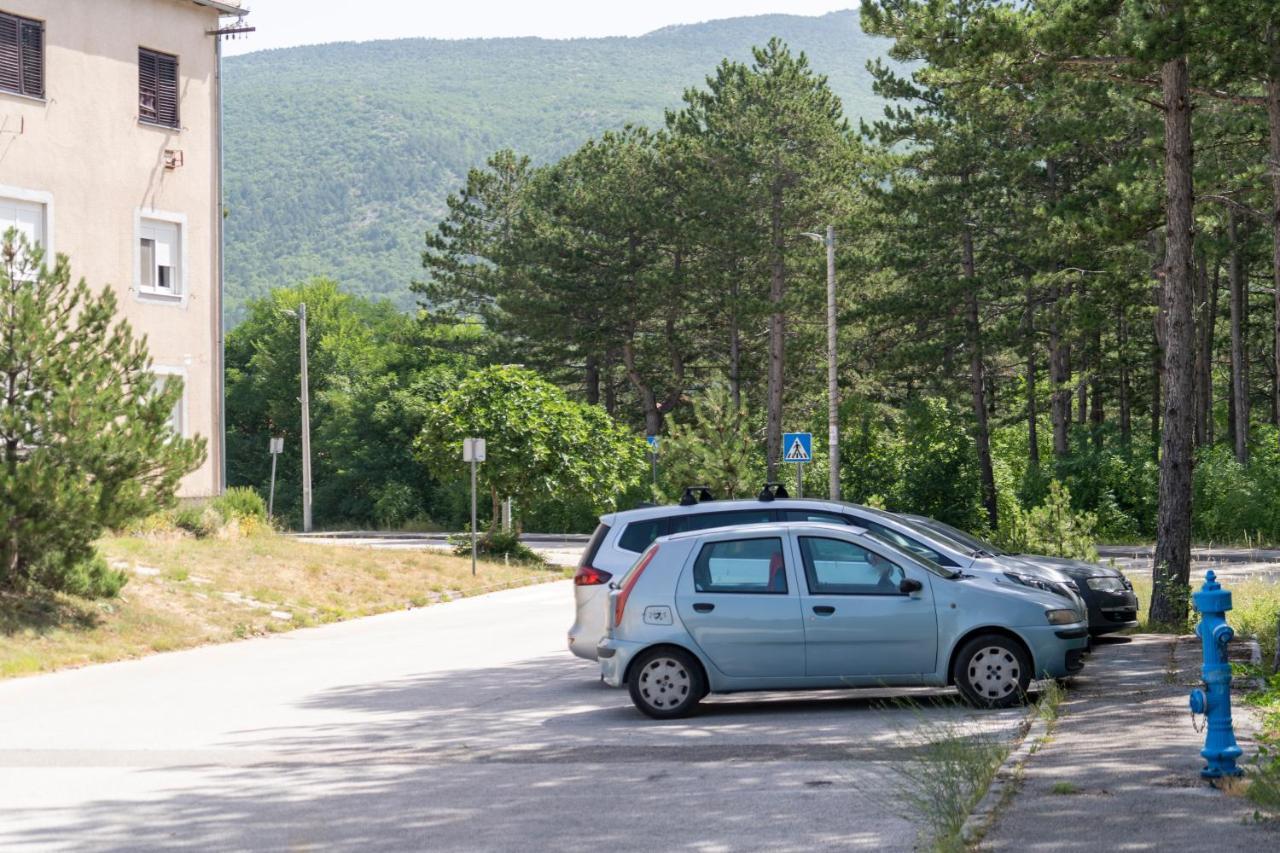 Apartman Curcic Knin Dış mekan fotoğraf